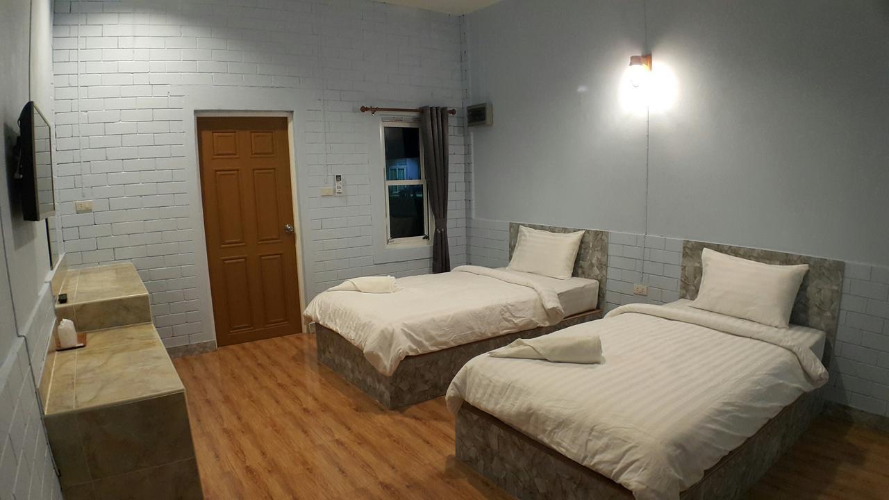 Three Bays Resort Prachuap Khiri Khan Exterior photo